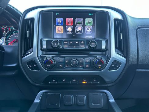 Used 2018 GMC Sierra 1500 SLT w/ SLT Premium Package image 27