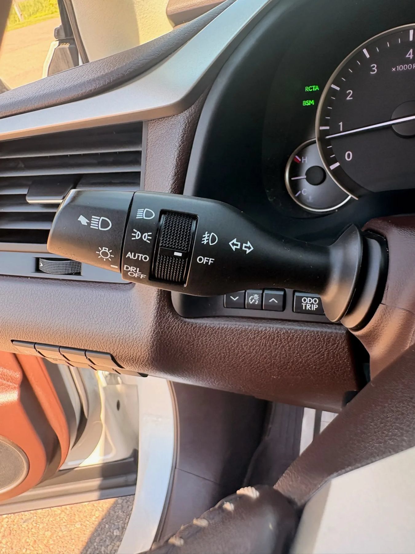 Used 2018 Lexus RX 350 AWD w/ Premium Package image 17