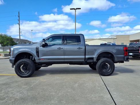 New 2026 Ford F250 Lariat w/ Black Appearance Package AWD/4WD image 3