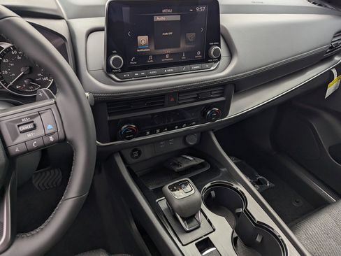 New 2026 Nissan Rogue SV image 10