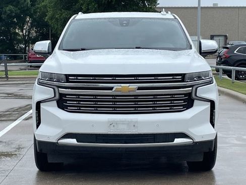Used 2023 Chevrolet Suburban Premier AWD/4WD image 7
