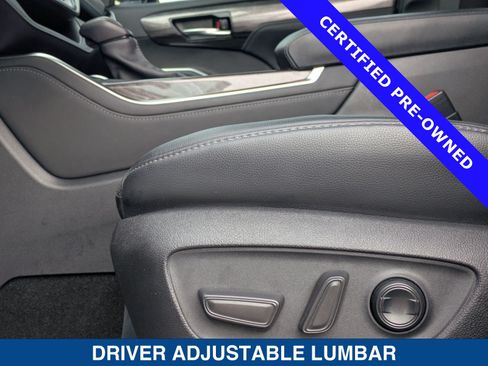 Used 2024 Toyota Highlander Platinum FWD image 25
