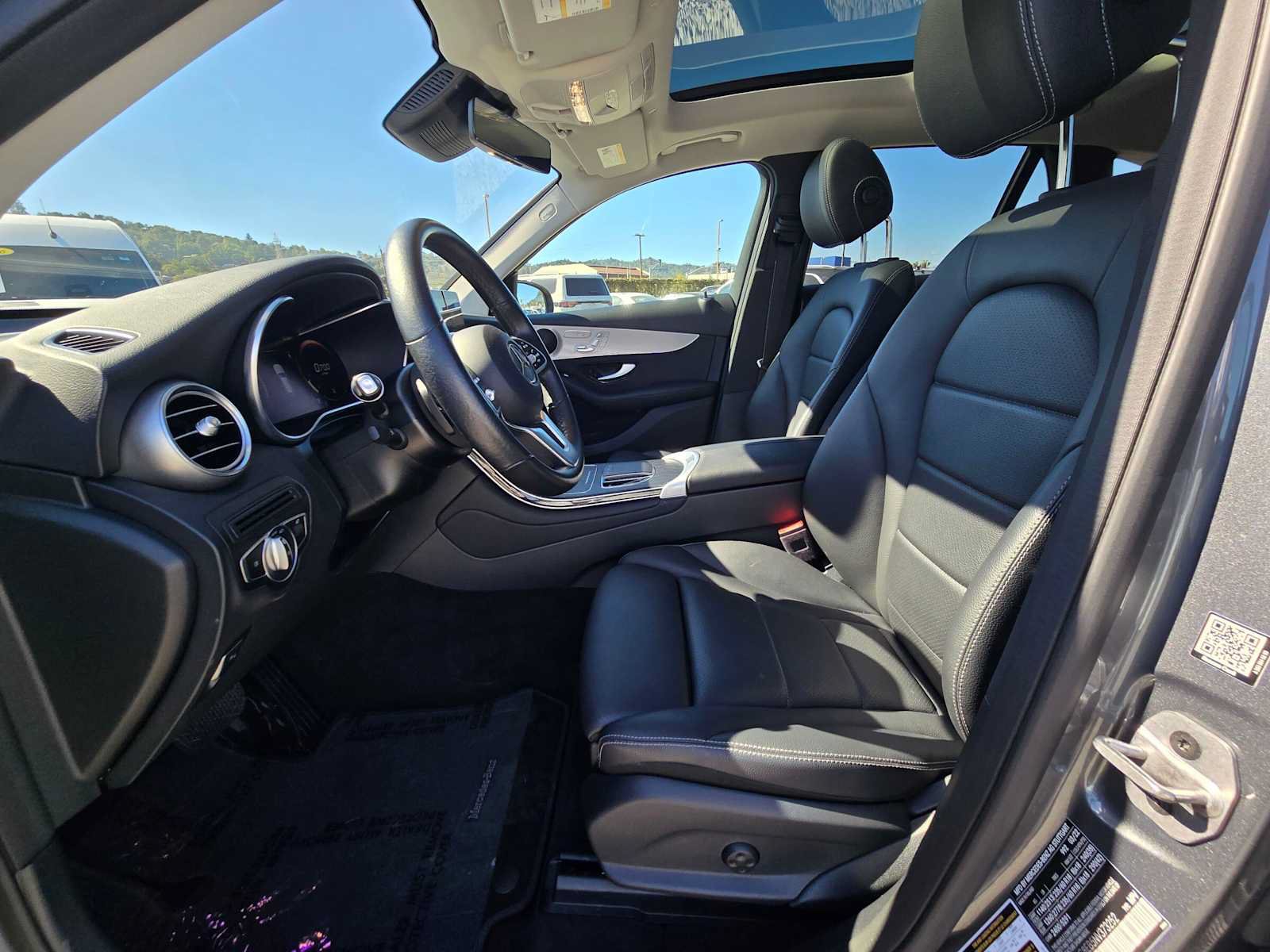 Used 2022 Mercedes-Benz GLC 300 4MATIC image 20