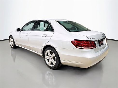 Used 2014 Mercedes-Benz E 350 4MATIC Sedan image 9