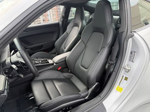 Certified 2025 Porsche 911 Carrera 4 GTS image 5