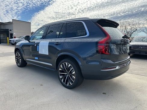 New 2026 Volvo XC90 B6 Plus w/ Protection Package Premier image 5