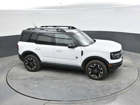 Used 2023 Ford Bronco Sport Outer Banks w/ Tech Package AWD/4WD image 19