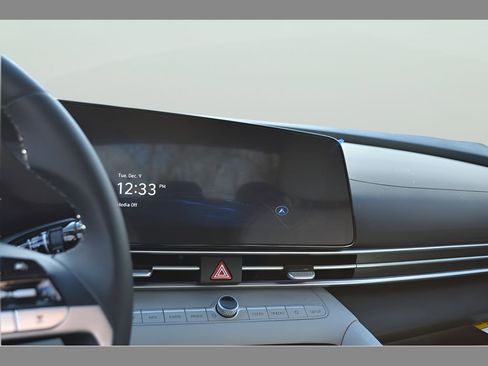 New 2026 Hyundai Elantra Limited FWD image 22