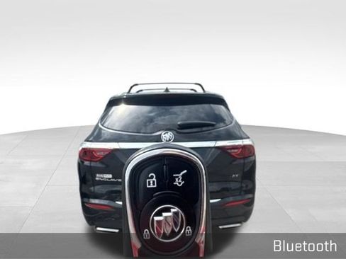 Used 2024 Buick Enclave Essence w/ Experience Buick Package FWD image 7