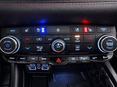 Used 2023 Dodge Durango R/T image 27