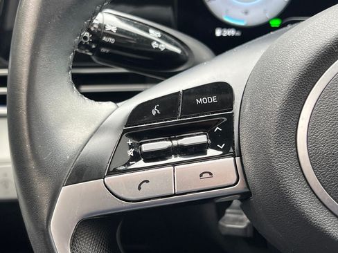 Certified 2021 Hyundai Elantra Limited FWD image 28