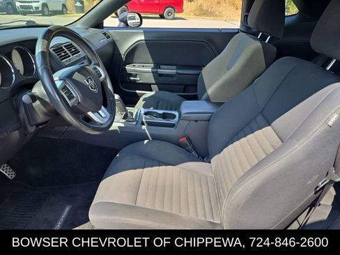 Used 2014 Dodge Challenger R/T w/ Electronics Convenience Group image 10