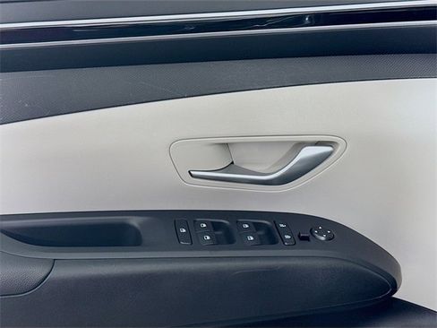Used 2023 Hyundai Tucson SEL image 13