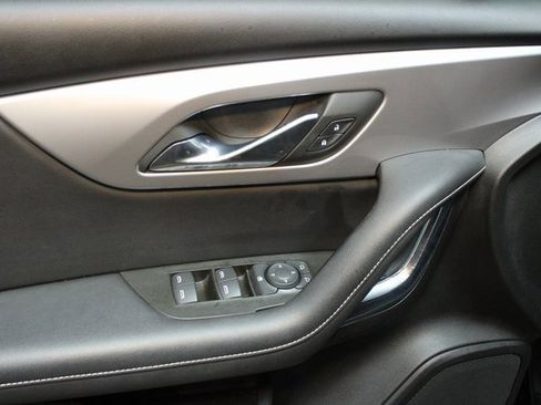 Used 2023 Chevrolet Blazer LT image 16