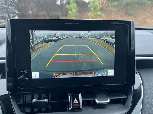 Certified 2025 Toyota Corolla Cross XLE image 15