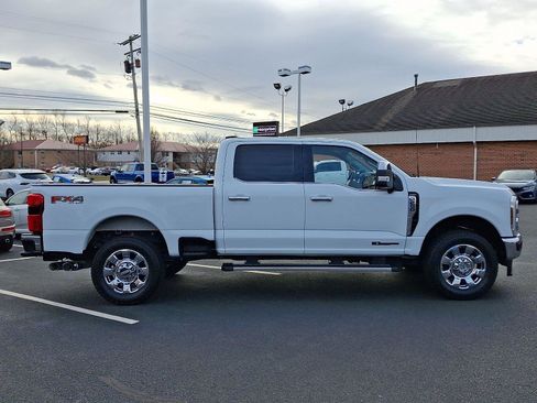Used 2024 Ford F250 Lariat w/ Chrome Package image 7