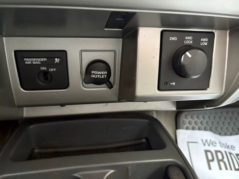 Used 2007 Dodge Dakota SLT w/ TRX4 Off Road Group image 15