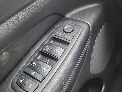 Used 2021 Jeep Grand Cherokee Laredo X image 43