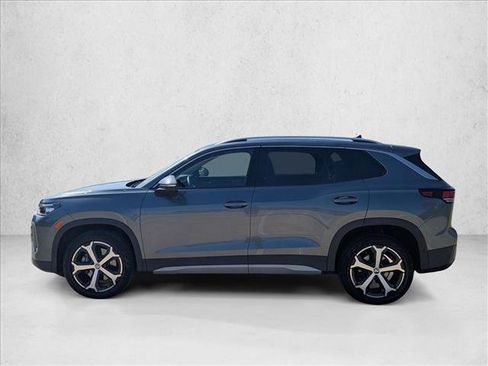 Used 2026 Volkswagen Tiguan SE AWD/4WD image 9