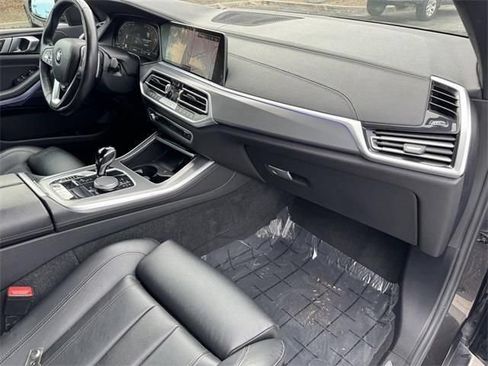 Used 2022 BMW X5 xDrive40i w/ Premium Package AWD/4WD image 7