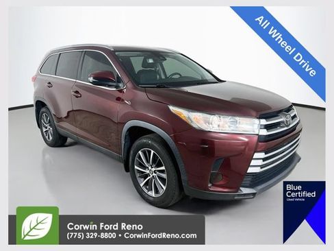 Used 2019 Toyota Highlander XLE AWD/4WD image 1
