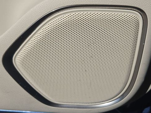Used 2018 Lincoln MKX Reserve FWD image 31
