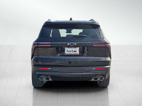 New 2025 Chevrolet Traverse LT w/ Enhanced Driving Package image 6