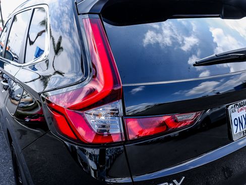 Certified 2024 Honda CR-V Sport-L image 8