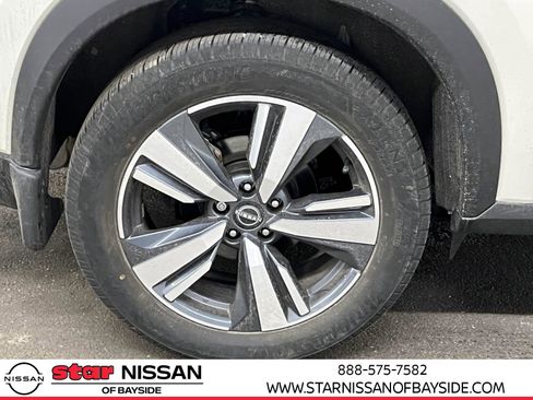 Used 2023 Nissan Rogue SL image 8