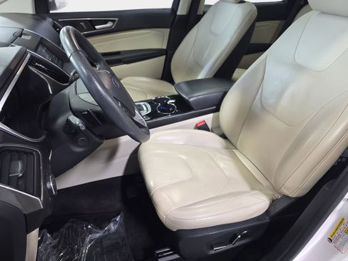 Used 2016 Ford Edge Titanium w/ Equipment Group 302A FWD image 15