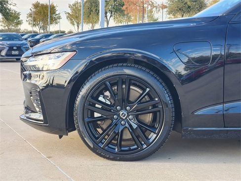 Certified 2023 Volvo S60 T8 Plus w/ Climate Package image 12