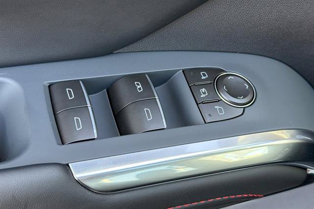 New 2027 Chevrolet Traverse RS AWD/4WD image 12