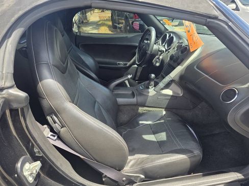Used 2006 Pontiac Solstice Convertible w/ Premium Package RWD image 17