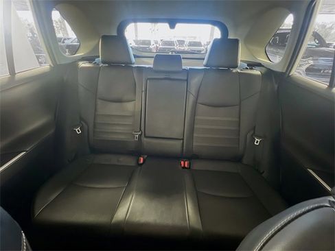 Used 2019 Toyota RAV4 Limited image 25