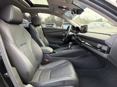 Used 2024 Honda Accord Touring image 16