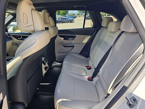 New 2026 Mercedes-Benz GLC 300 4MATIC image 16