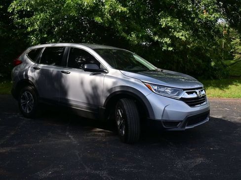 Used 2019 Honda CR-V LX image 4
