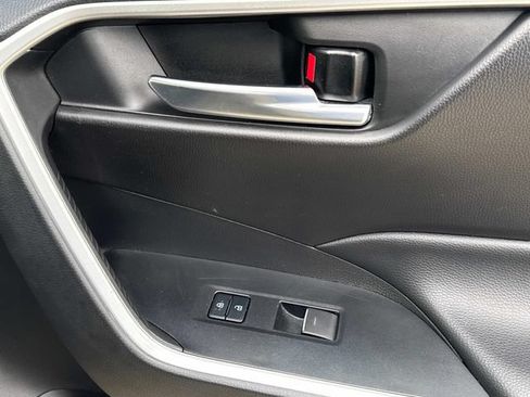 Used 2023 Toyota RAV4 XLE FWD image 18