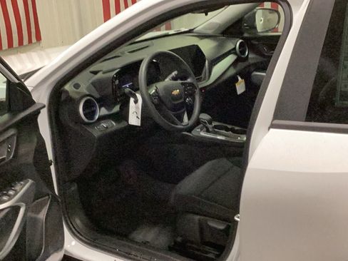 New 2026 Chevrolet Trax LS w/ Driver Confidence Package image 9