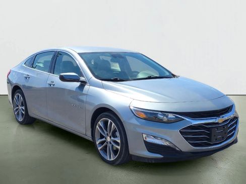 Used 2025 Chevrolet Malibu LT image 9