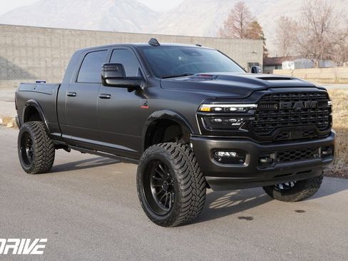 Used 2026 RAM 3500 Limited image 2