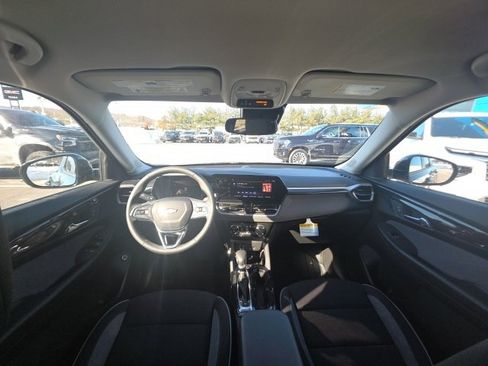 New 2026 Chevrolet TrailBlazer LT w/ Convenience Package image 12