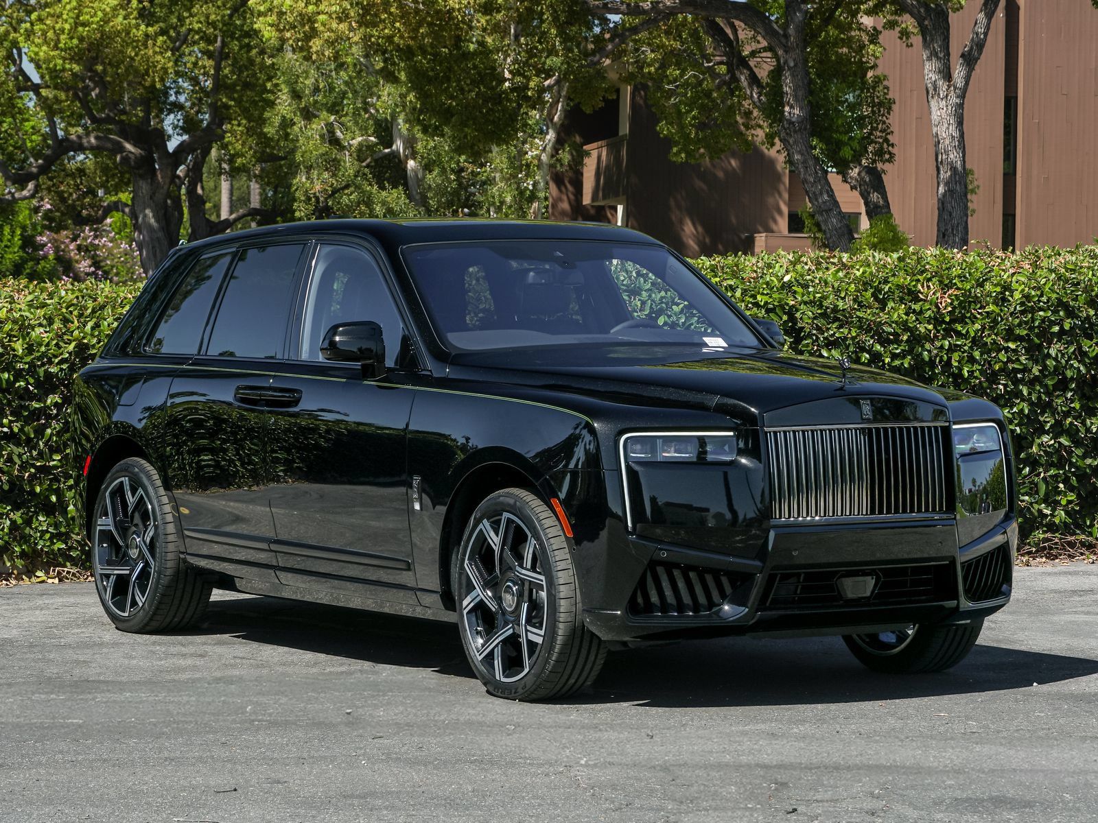 New 2027 Rolls-Royce Cullinan Black Badge AWD/4WD image 10