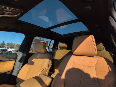 New 2025 Jeep Grand Cherokee Summit w/ Adv Protech Group IV image 22