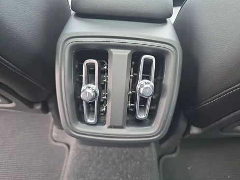 Used 2023 Volvo XC40 B5 Plus w/ Driver Assist Package AWD/4WD image 44