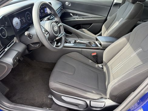 Used 2024 Hyundai Elantra SEL FWD image 20