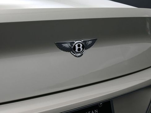 Used 2022 Bentley Continental GT image 14