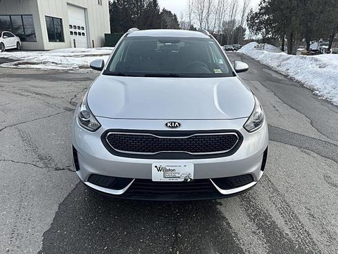 Used 2019 Kia Niro LX image 8