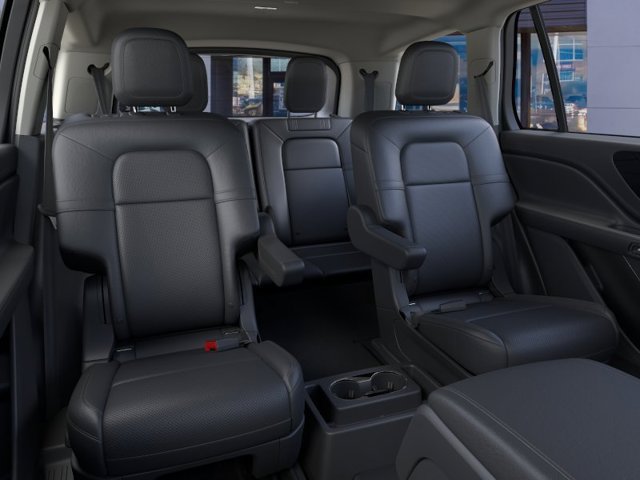 New 2026 Lincoln Aviator AWD w/ Jet Appearance Package image 13