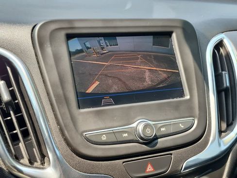 Used 2020 Chevrolet Equinox LT FWD image 14